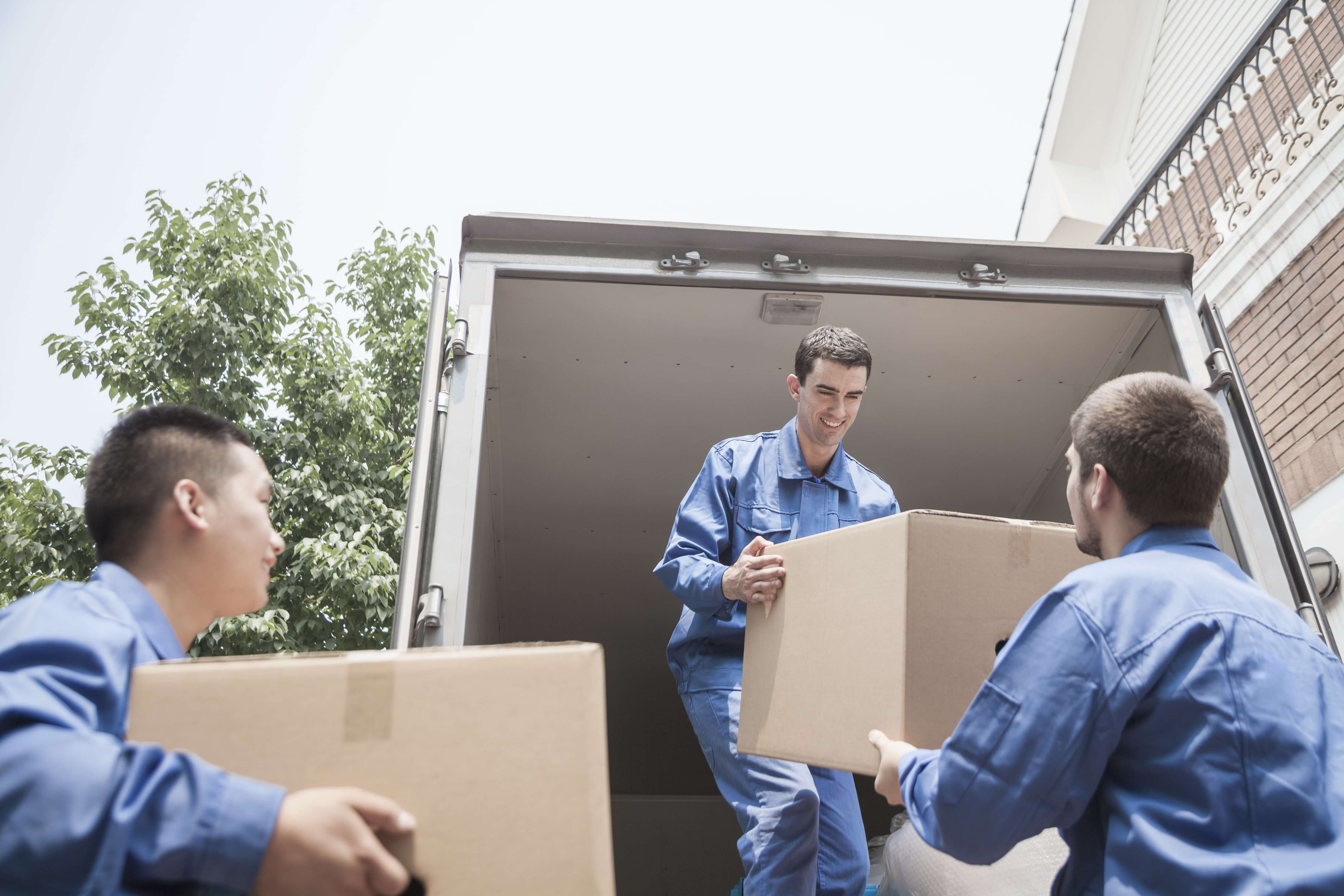 The Benefits Of Hiring Expert Movers For Your Business Move